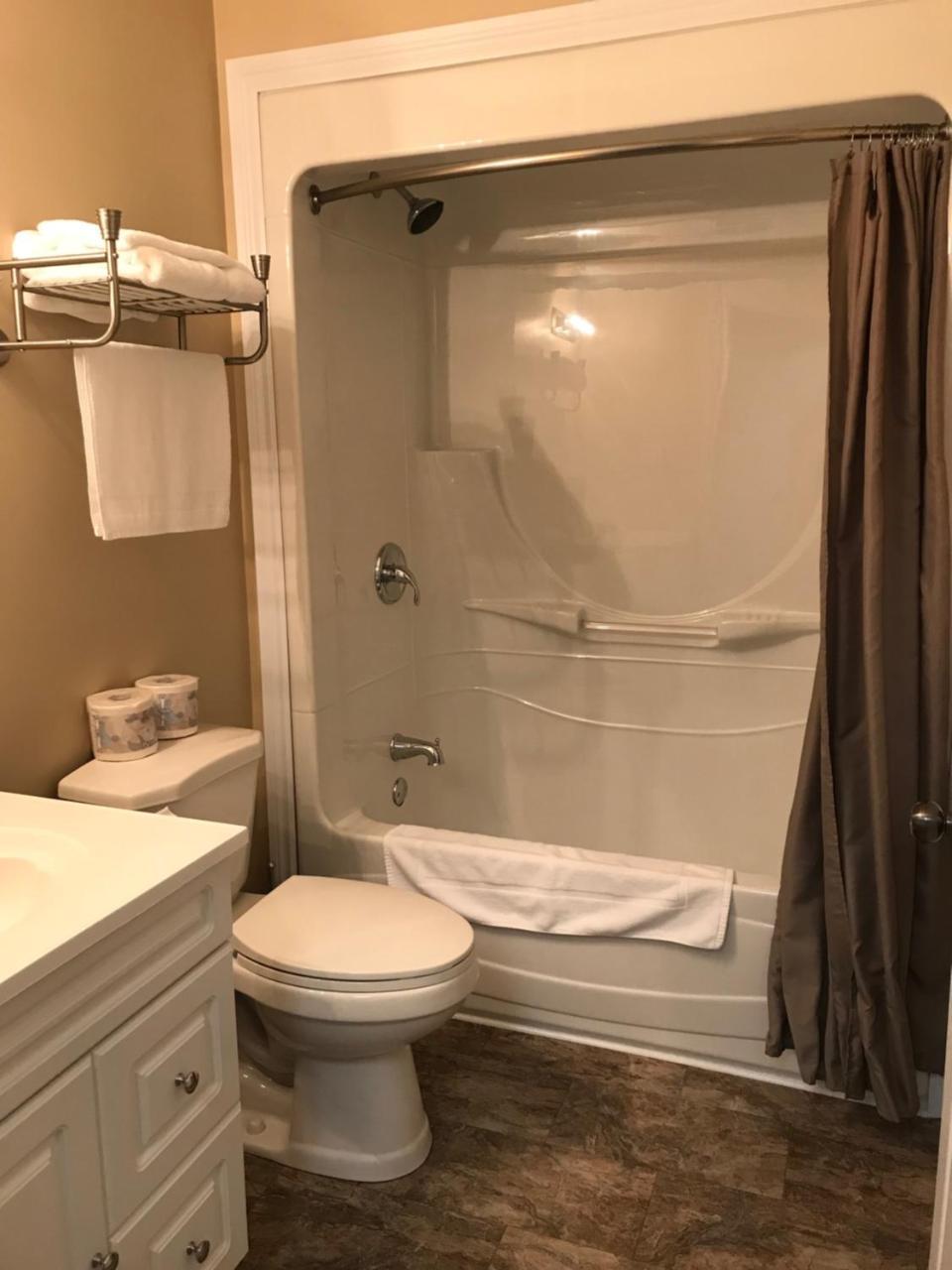 Riverview Suites Clarenville Esterno foto
